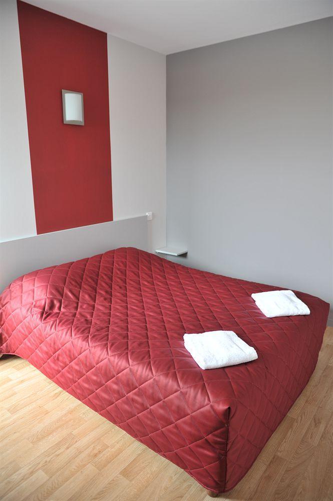 Relais de Barbezieux Hotel Buitenkant foto